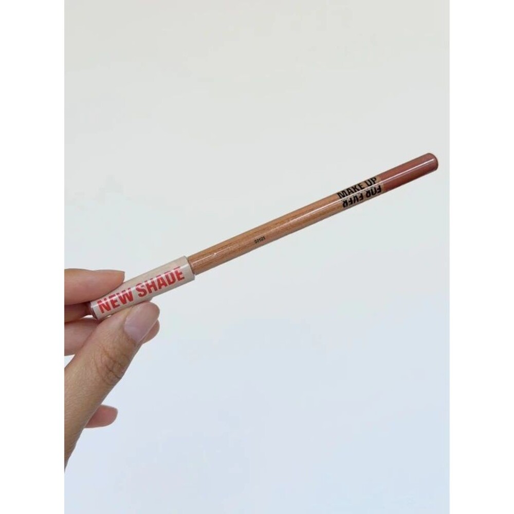 New Sealed -  601 Pumpkin Spice - Make Up For Ever Artist Color Pencil
